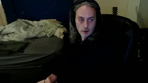 Snapshot of bangintoleather chatting on 04/13/26, 01:44 bangintoleather online show from 04/13/26, 01:44