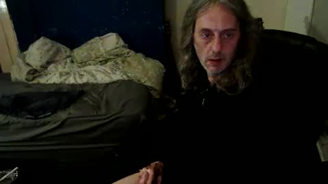 Snapshot of bangintoleather chatting on 06/03/26, 02:03 bangintoleather online show from 06/03/26, 02:03