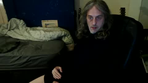 Snapshot of bangintoleather chatting on 06/13/26, 02:42 bangintoleather online show from 06/13/26, 02:42
