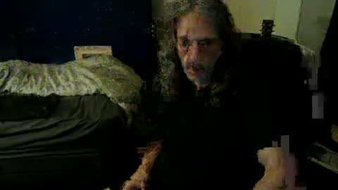Snapshot of bangintoleather chatting on 07/05/26, 02:07 bangintoleather online show from 07/05/26, 02:07