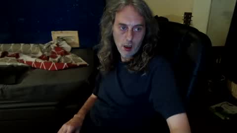Snapshot of bangintoleather chatting on 07/11/26, 02:36 bangintoleather online show from 07/11/26, 02:36