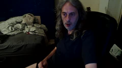 Snapshot of bangintoleather chatting on 07/17/26, 02:07 bangintoleather online show from 07/17/26, 02:07