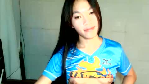 baninay810654 online show from 05/17/26, 09:00