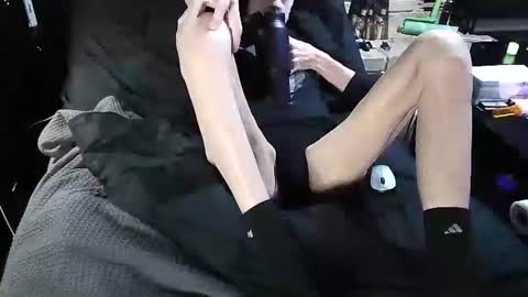 Snapshot of banjoey48 chatting on 02/11/26, 05:01 BANJOEY online show from 02/11/26, 05:01