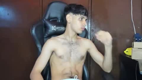 Snapshot of banmeel chatting on 10/20/25, 12:44 Damiano online show from 10/20/25, 12:44