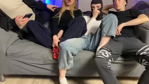 Snapshot of bannyfo chatting on 01/08/26, 09:28 Kira and Egor online show from 01/08/26, 09:28