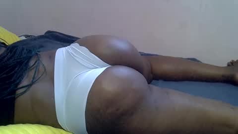 Snapshot of bantubaby chatting on 01/14/26, 04:07 bantubaby online show from 01/14/26, 04:07