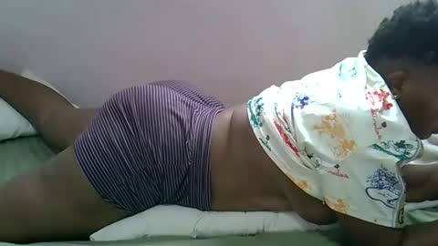 Snapshot of bantubaby chatting on 03/23/26, 01:04 bantubaby online show from 03/23/26, 01:04