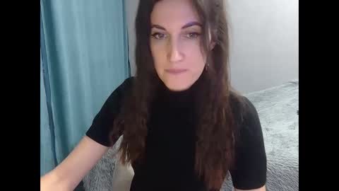 Snapshot of bany_brandy chatting on 06/07/26, 01:54 Emma online show from 06/07/26, 01:54