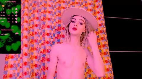 Snapshot of barbara_6_6_6 chatting on 12/26/24, 10:05 Barbara Blossom online show from 12/26/24, 10:05