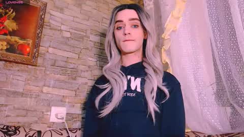 Snapshot of barbara_6_6_6 chatting on 09/24/25, 12:25 Barbara Blossom online show from 09/24/25, 12:25