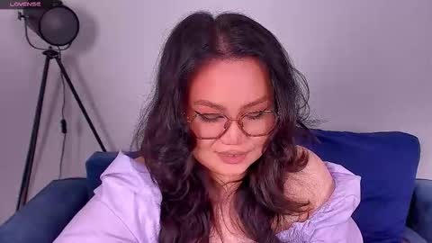 Barbie Kim online show from 10/04/25, 06:17