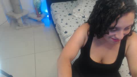 Snapshot of barbara_d_valencia chatting on 03/08/26, 03:27 barbara online show from 03/08/26, 03:27