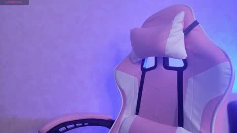 Snapshot of barbara_dennis chatting on 02/24/25, 01:24 barbara_dennis online show from 02/24/25, 01:24