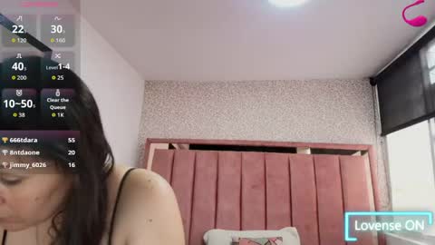 Snapshot of barbara_fox__ chatting on 04/23/26, 12:04 B A R B A R A online show from 04/23/26, 12:04