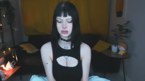 Snapshot of barbara_xkiss chatting on 01/22/25, 05:37 Barbara online show from 01/22/25, 05:37