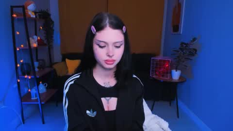 Snapshot of barbara_xkiss chatting on 02/12/25, 05:47 Barbara online show from 02/12/25, 05:47