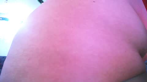 Snapshot of barbaraferrer69 chatting on 12/12/24, 05:10 BARBARA FERRER online show from 12/12/24, 05:10