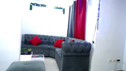 Snapshot of barbaraferrer69 chatting on 12/13/24, 08:30 BARBARA FERRER online show from 12/13/24, 08:30