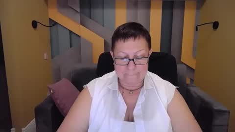 Snapshot of barbaraturners chatting on 12/08/24, 09:52 barbaraturners online show from 12/08/24, 09:52