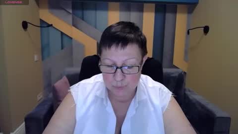 Snapshot of barbaraturners chatting on 01/03/25, 09:47 barbaraturners online show from 01/03/25, 09:47