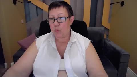 Snapshot of barbaraturners chatting on 01/05/25, 09:36 barbaraturners online show from 01/05/25, 09:36