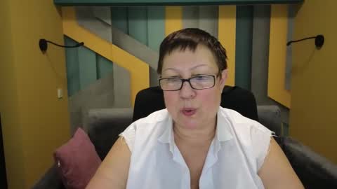 Snapshot of barbaraturners chatting on 01/06/25, 06:31 barbaraturners online show from 01/06/25, 06:31