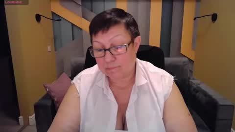 Snapshot of barbaraturners chatting on 01/17/25, 11:51 barbaraturners online show from 01/17/25, 11:51