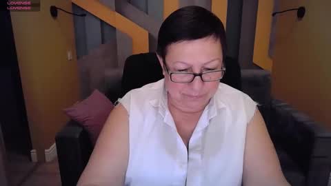 Snapshot of barbaraturners chatting on 02/01/25, 04:03 barbaraturners online show from 02/01/25, 04:03