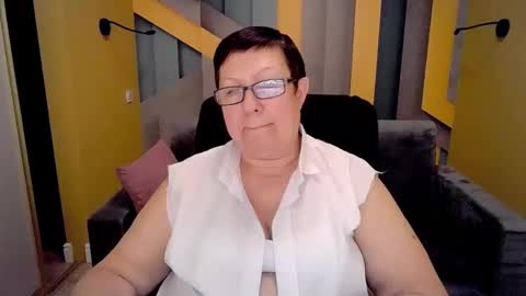 Snapshot of barbaraturners chatting on 02/09/25, 09:28 barbaraturners online show from 02/09/25, 09:28