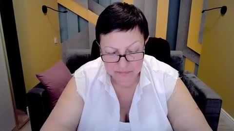 Snapshot of barbaraturners chatting on 02/11/25, 04:44 barbaraturners online show from 02/11/25, 04:44