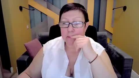 Snapshot of barbaraturners chatting on 02/13/25, 04:22 barbaraturners online show from 02/13/25, 04:22