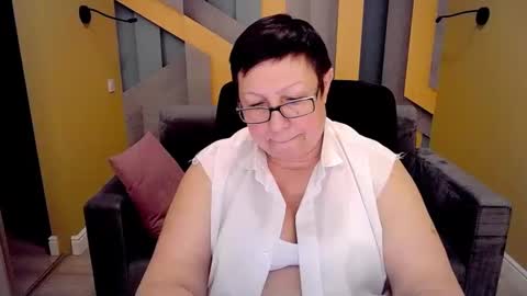 Snapshot of barbaraturners chatting on 02/16/25, 09:27 barbaraturners online show from 02/16/25, 09:27