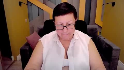 Snapshot of barbaraturners chatting on 02/17/25, 12:32 barbaraturners online show from 02/17/25, 12:32