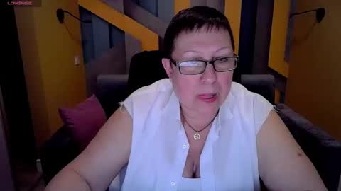 Snapshot of barbaraturners chatting on 03/12/25, 06:55 barbaraturners online show from 03/12/25, 06:55