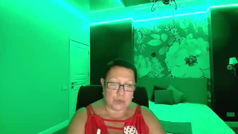 Snapshot of barbaraturners chatting on 09/26/25, 07:07 barbaraturners online show from 09/26/25, 07:07