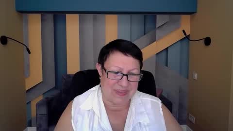 Snapshot of barbaraturners chatting on 10/20/25, 06:52 barbaraturners online show from 10/20/25, 06:52