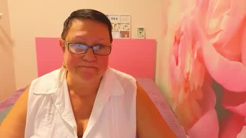 Snapshot of barbaraturners chatting on 10/26/25, 12:33 barbaraturners online show from 10/26/25, 12:33