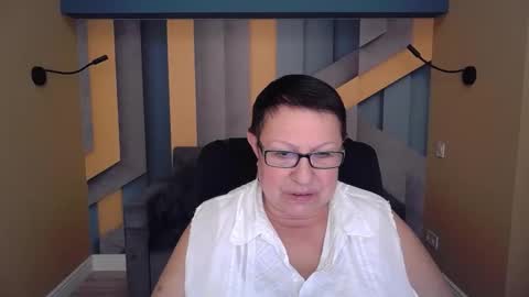 Snapshot of barbaraturners chatting on 11/21/25, 11:47 barbaraturners online show from 11/21/25, 11:47