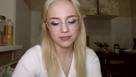 Snapshot of barbie___girl chatting on 02/06/26, 04:21 barbie___girl online show from 02/06/26, 04:21