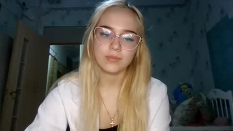 Snapshot of barbie___girl chatting on 02/16/26, 03:52 barbie___girl online show from 02/16/26, 03:52