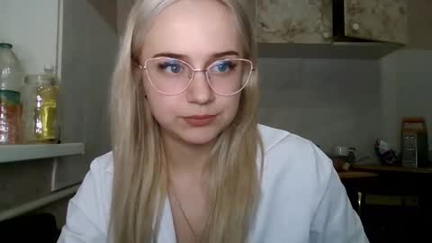 Snapshot of barbie___girl chatting on 02/19/26, 07:54 barbie___girl online show from 02/19/26, 07:54