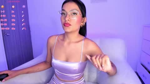 Snapshot of barbie_brunette3 chatting on 12/14/24, 04:01  independet model online show from 12/14/24, 04:01