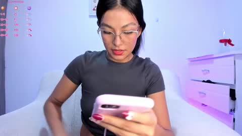 Snapshot of barbie_brunette3 chatting on 02/02/25, 04:48  independet model online show from 02/02/25, 04:48