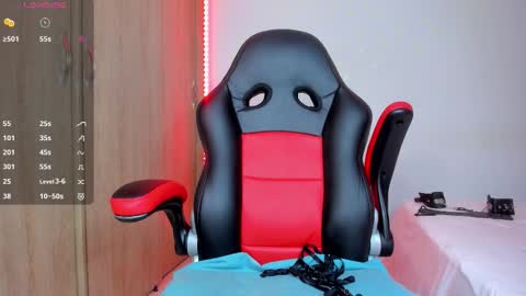 Snapshot of barbie_ebony_ chatting on 03/04/26, 03:01 Nicolle online show from 03/04/26, 03:01