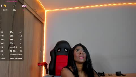 Snapshot of barbie_ebony_ chatting on 04/06/26, 04:46 Nicolle online show from 04/06/26, 04:46