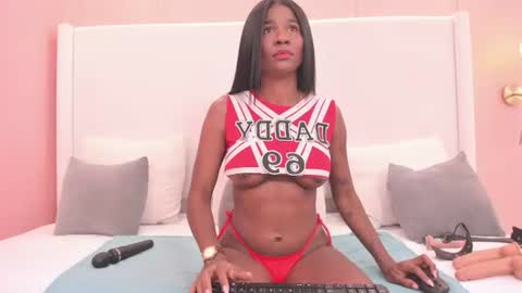 Snapshot of barbie_ebony_ chatting on 07/19/26, 03:10 Nicolle online show from 07/19/26, 03:10