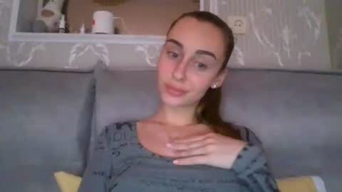 Snapshot of barbie_giirls_ chatting on 03/10/25, 02:26 Kate online show from 03/10/25, 02:26