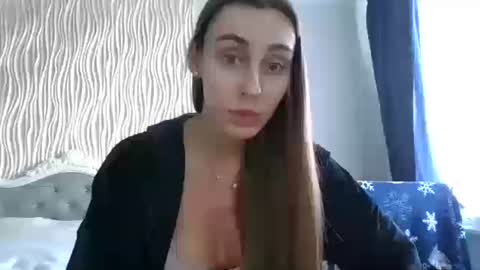 Snapshot of barbie_giirls_ chatting on 03/12/26, 01:50 Kate online show from 03/12/26, 01:50