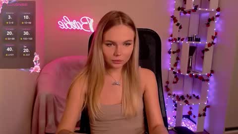 Lilli 3 online show from 12/20/25, 04:41